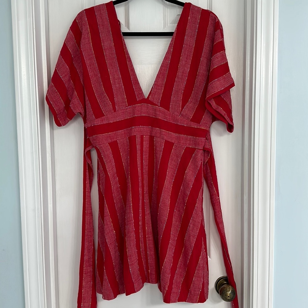 EUC Moon River Red Stripe Tie Waist Dress Short Sleeve size L